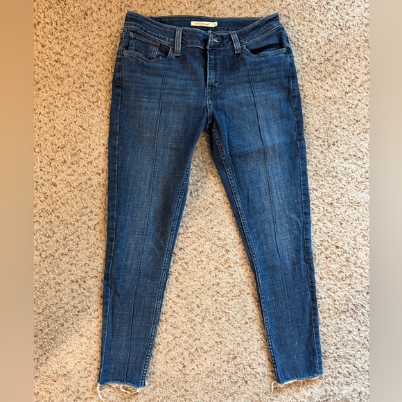 Levi Super Skinny Jeans - Picture 1 of 8
